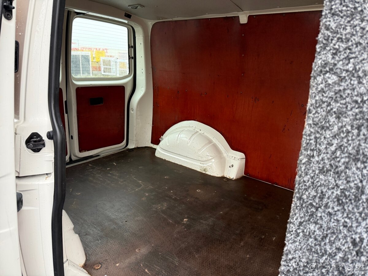 VW Transporter T5 1.9 TDI - 11