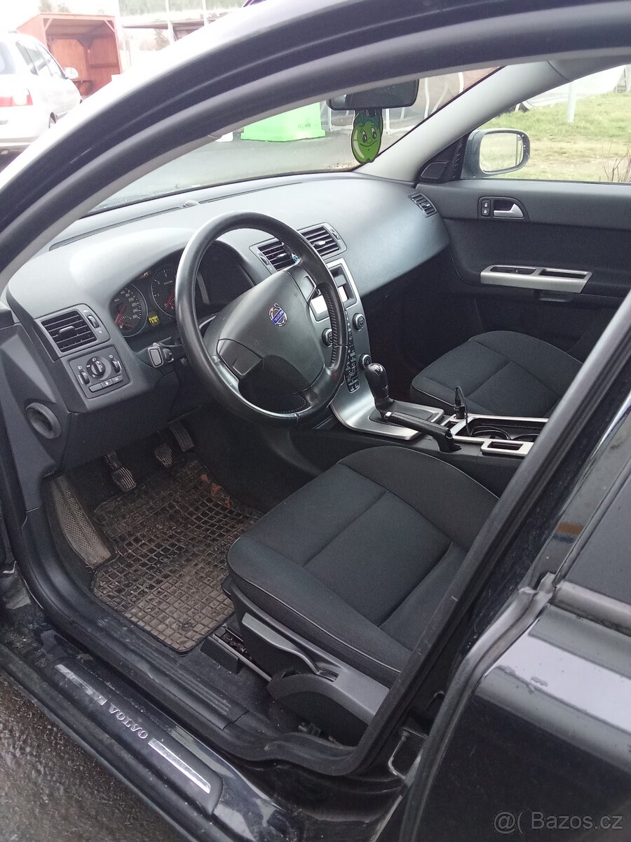 Prodám Volvo v50 - 11