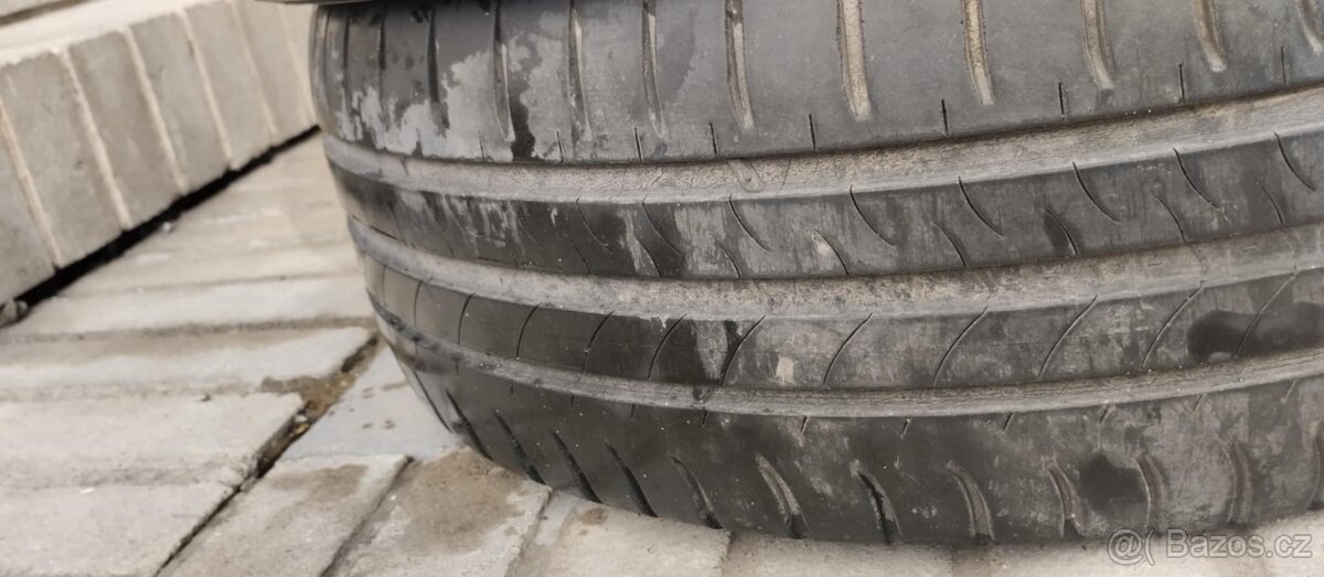 Michelin 205/55/16 - 11