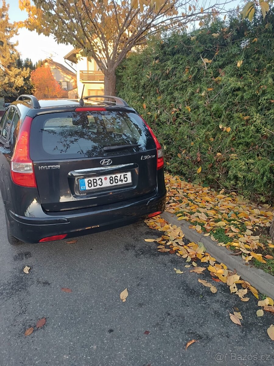 Hyundai i30 1,4 benzin 2011 - 11