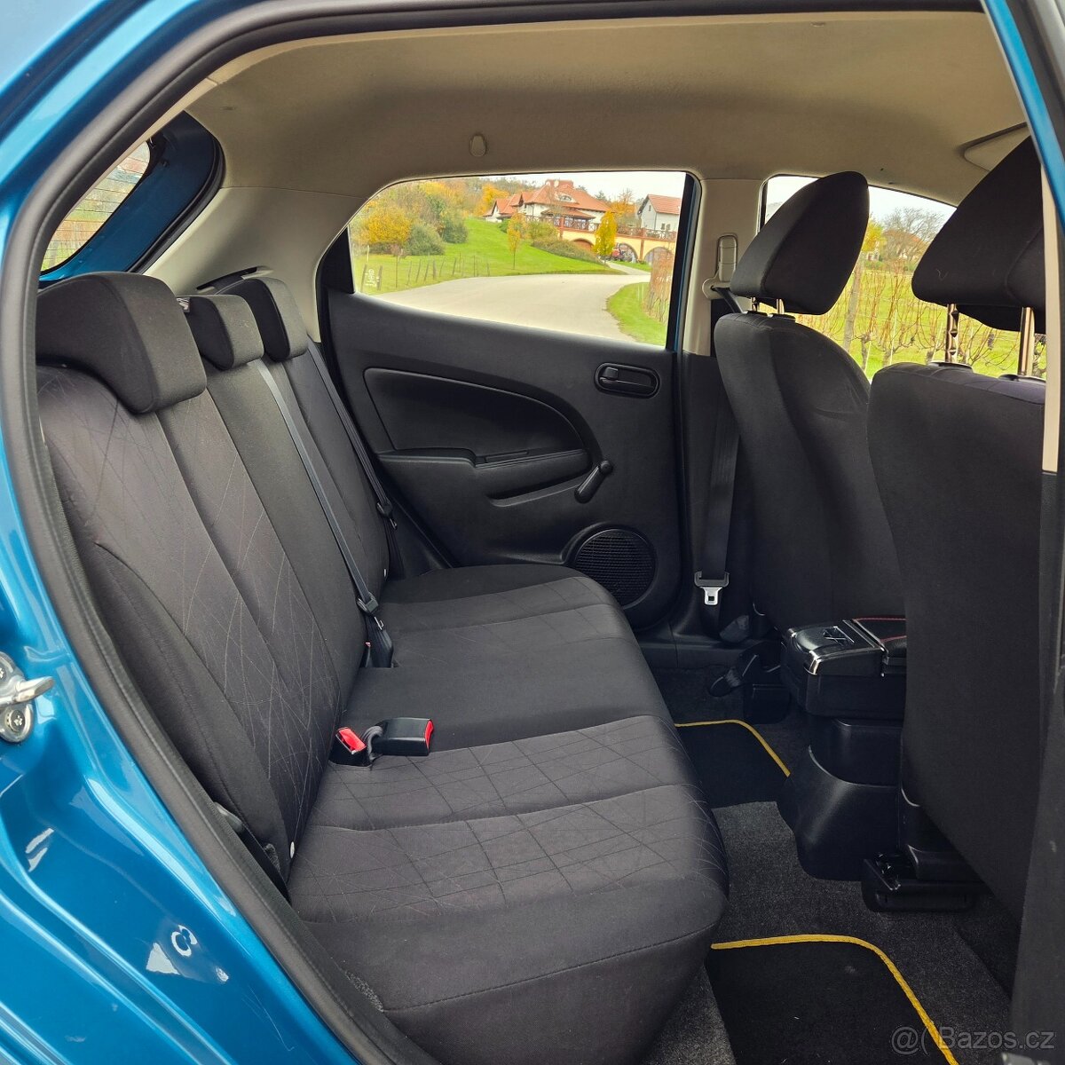 Mazda 2 1.3 16V 55KW/75 koní R.V.08/2012 - 11