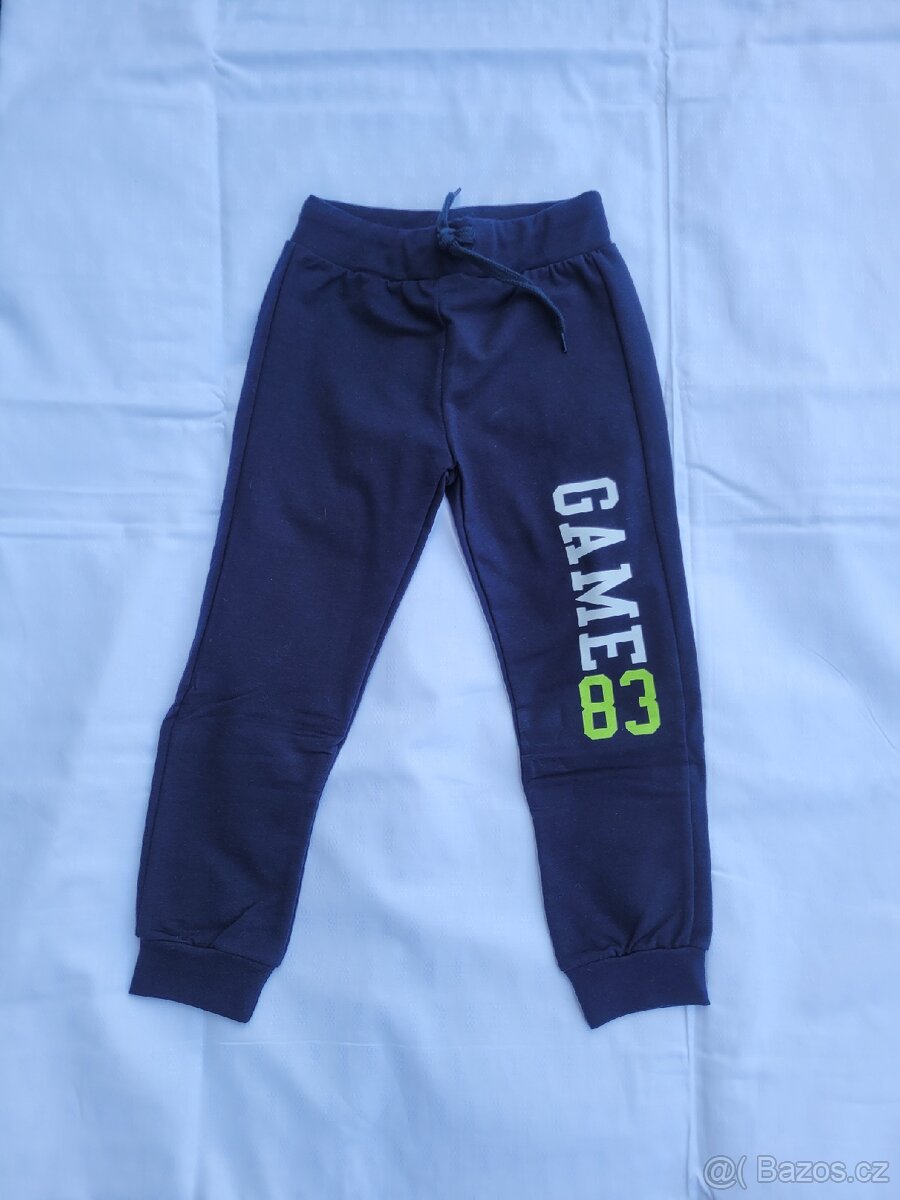 Chlapecká tepláková souprava - 11