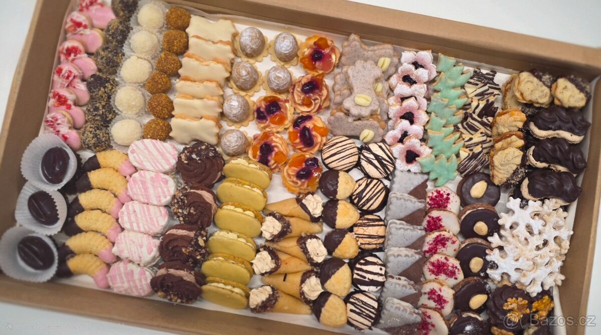 Domácí vánoční cukroví z másla 1 kg 900 - 11