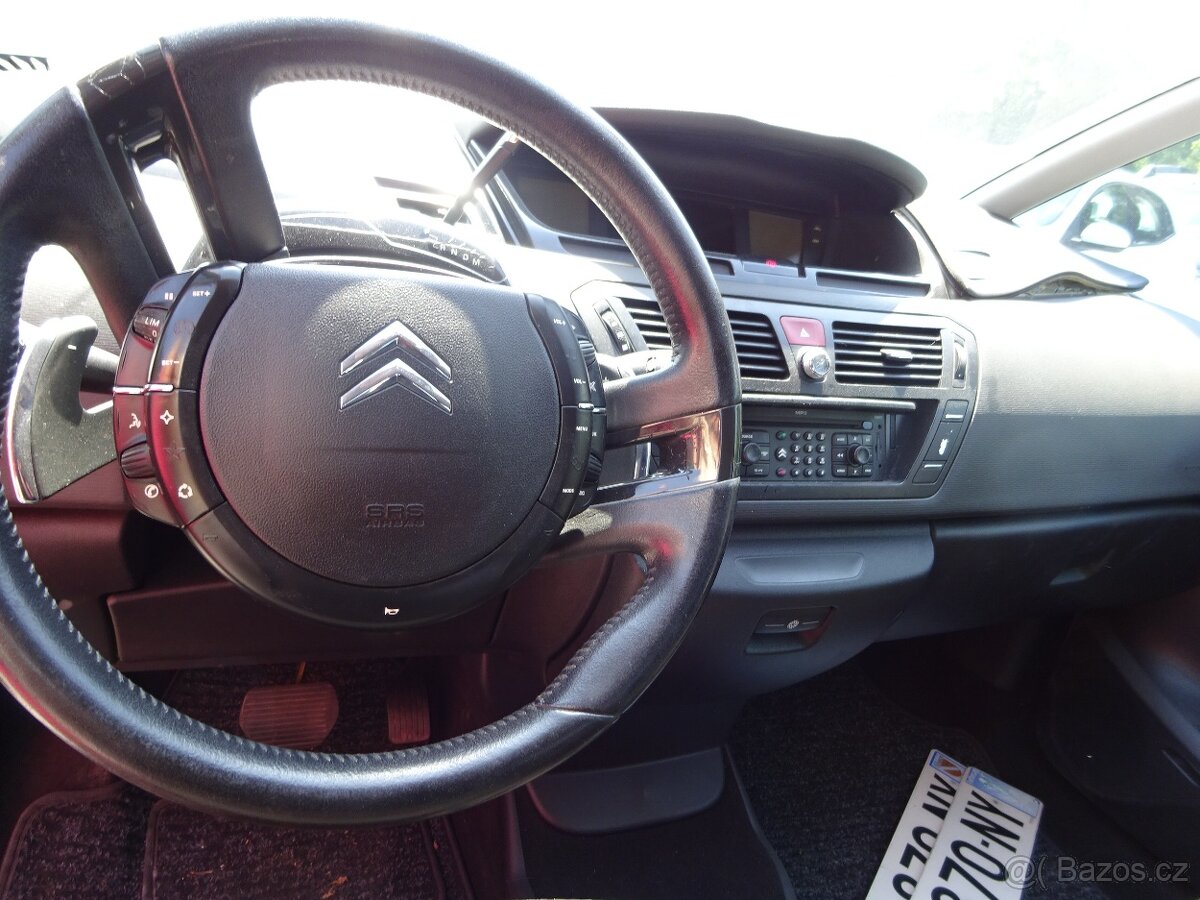 Citroën C4 Picasso 2,0 i, 7 míst, automat - 11