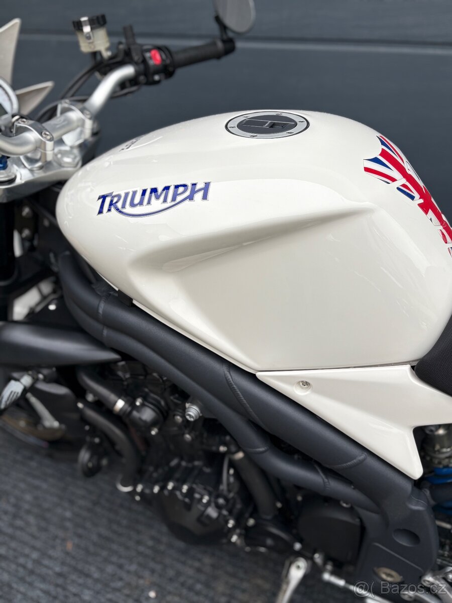 Triumph Speed Triple 1050 - 11