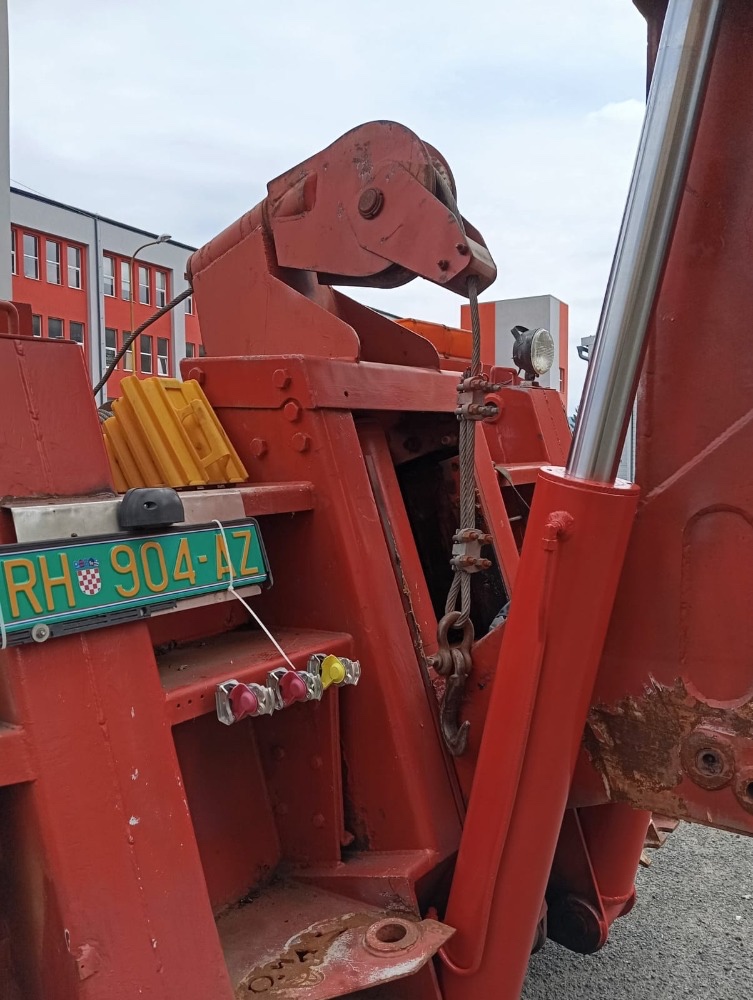 MAN - odtahový speciál - 11