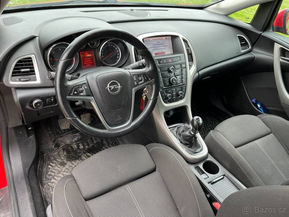 Opel Astra 1.7CDTi - 11