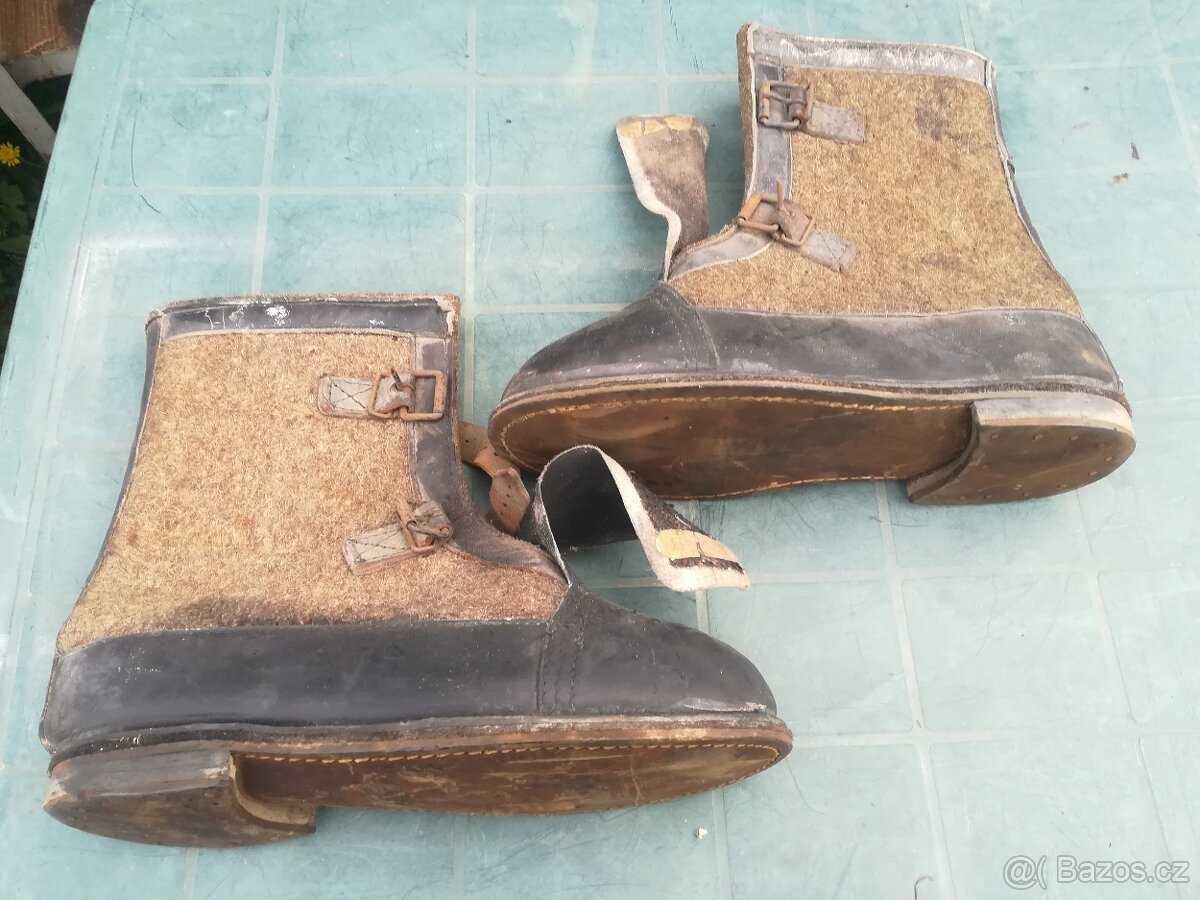 sumky, boty, čištění na pušku, ešus... - 11