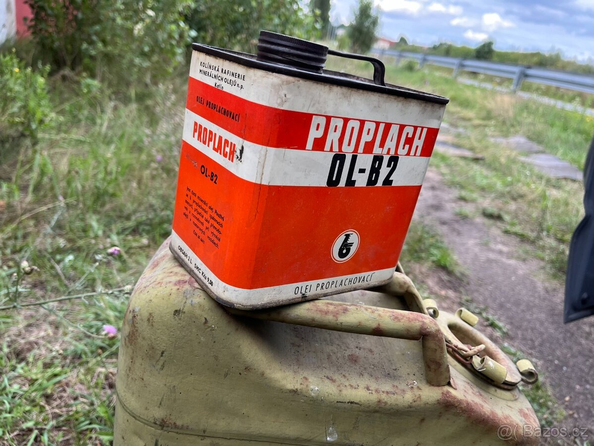 Plechovka od proplachovacího oleje - 11