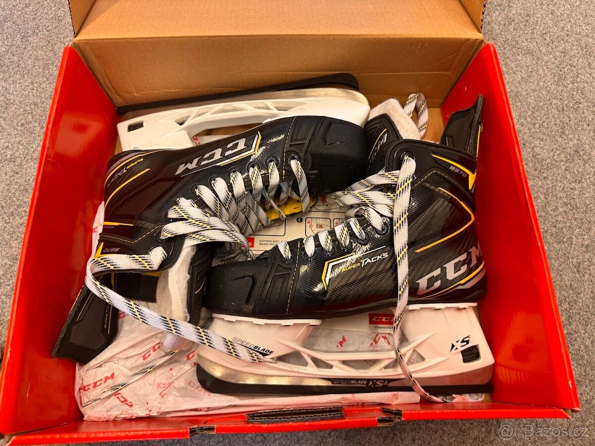 BRUSLE CCM TACKS 9370 , vel. 42/7 D - 11