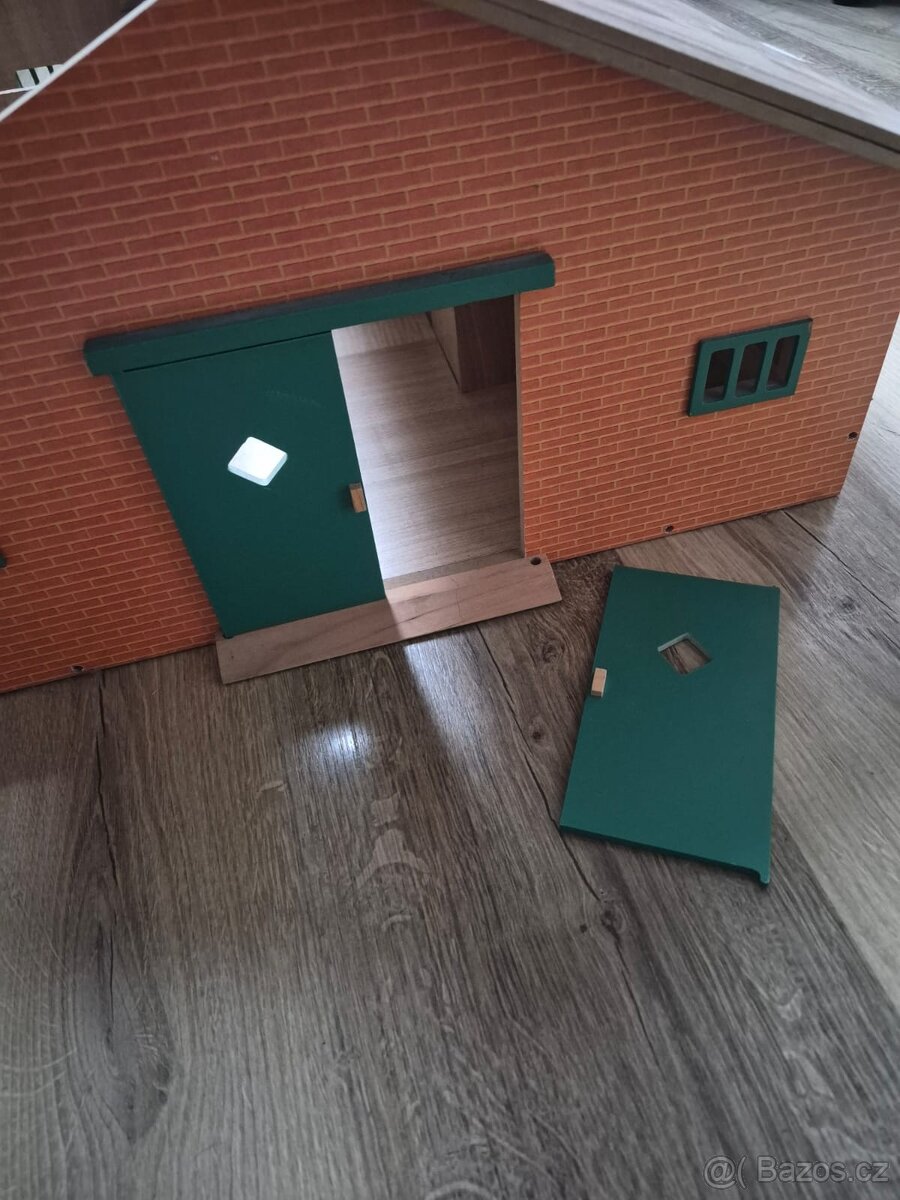 Dřevěná stáj pro koně Schleich - 11