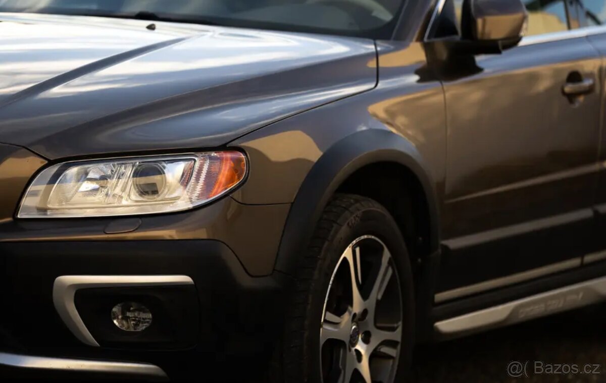 VOLVO XC70 D5 AWD SUMMUM - 11