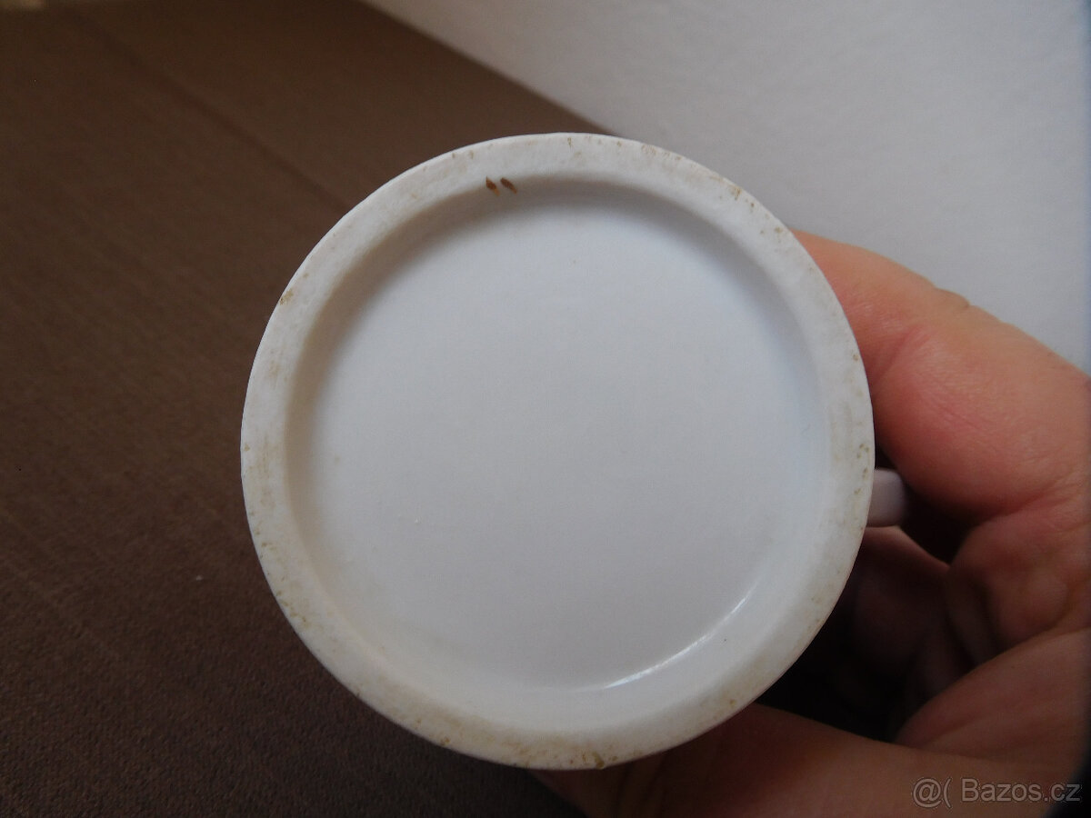 SECESNÍ HRNEK S PRŮSVITKOU - 11