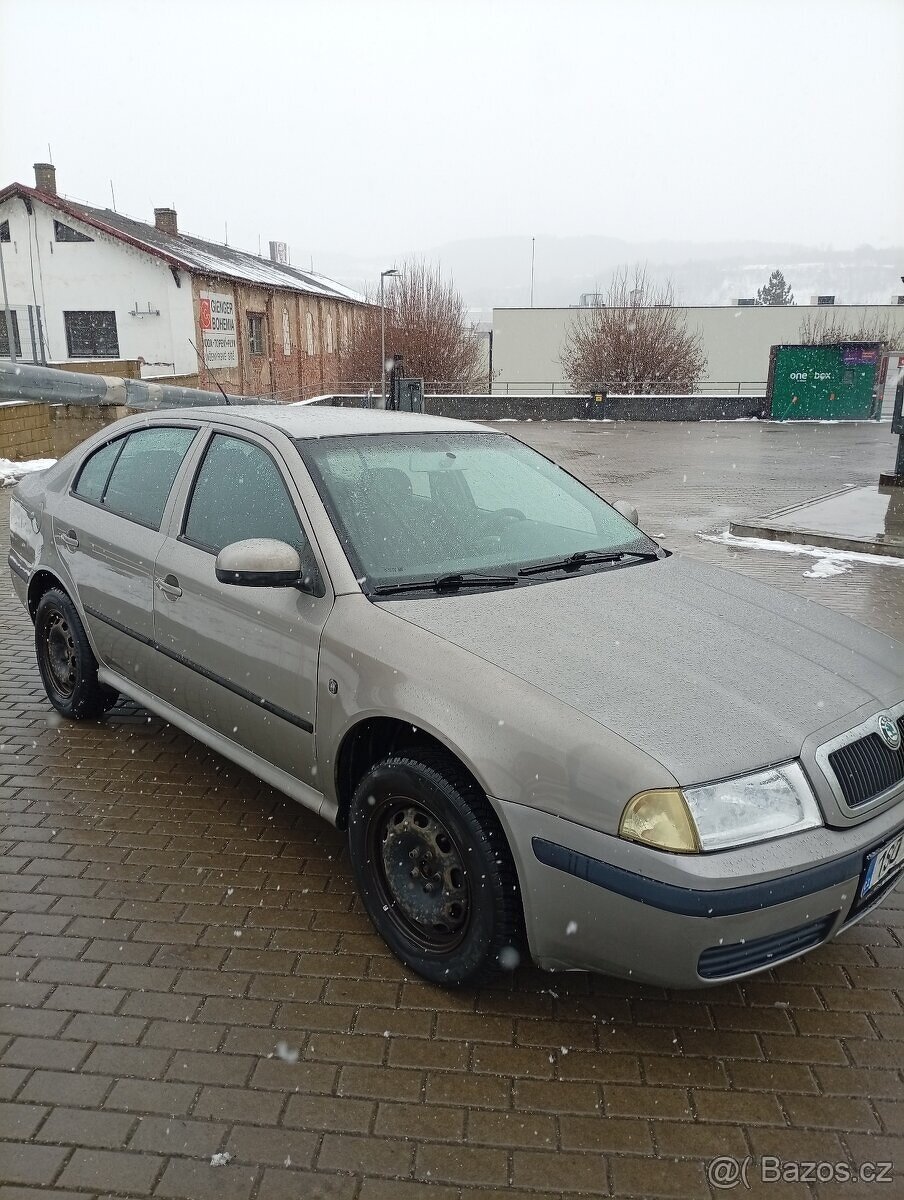 Škoda Octavia 1, 2009 benzín + LPG 1.6 MPI - 11