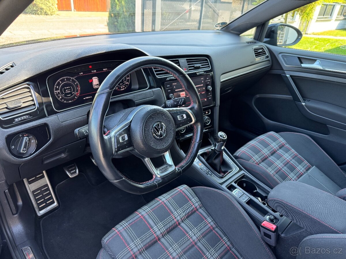VW GOLF 7,5 GTI PERFORMANCE - 11