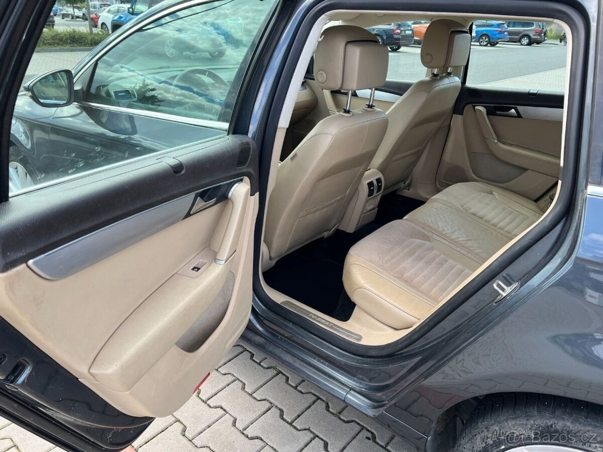 Volkswagen Passat 2.0 TDi 125kw 4x4 DSG NAVI - 11