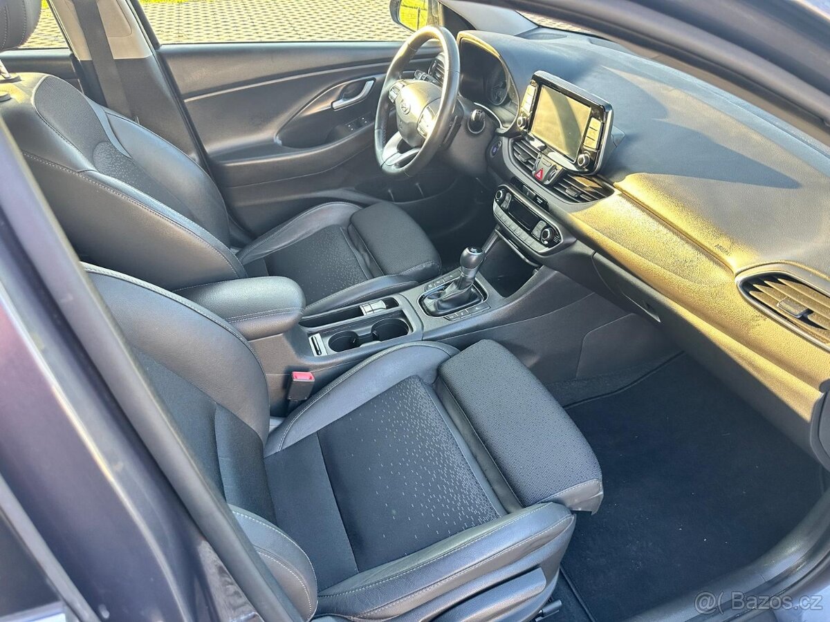 Hyundai i30 combi, 1.6 CRDI, 100 kW, Premium, aut, DPH - 11