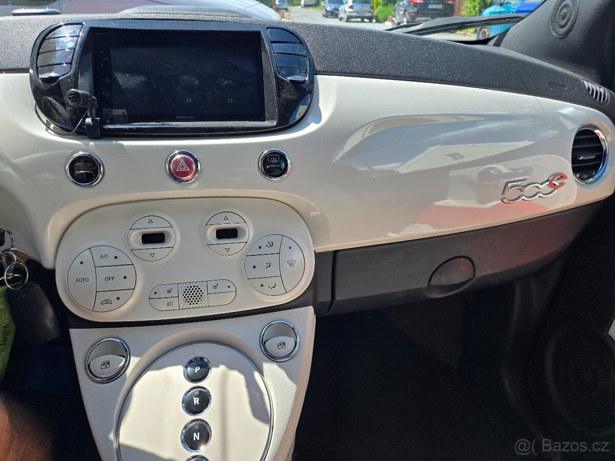 Fiat 500E, 83kW, rok 2014 - 11