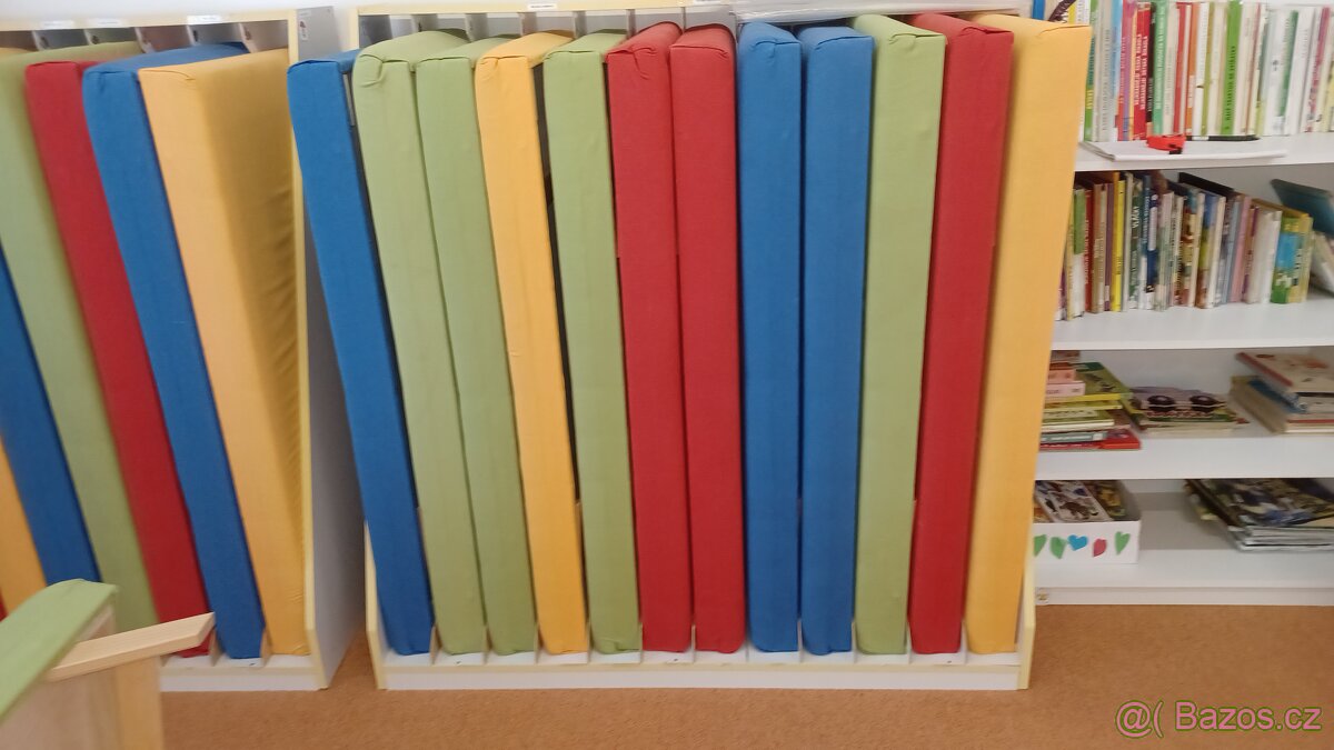 Prodáme dětský nábytek, zařízení školky - 11