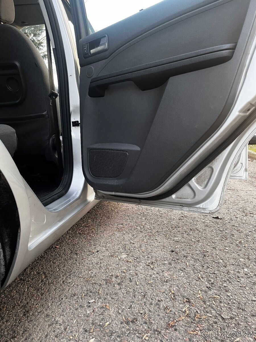 Ford Focus C-MAX 1.8i 92 kW - 11