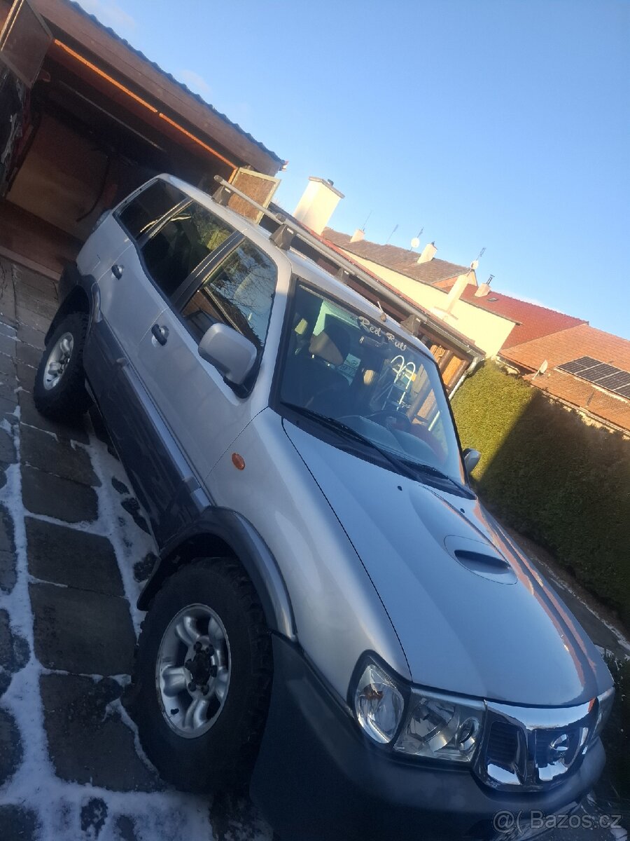 Nissan Terrano ll - 11