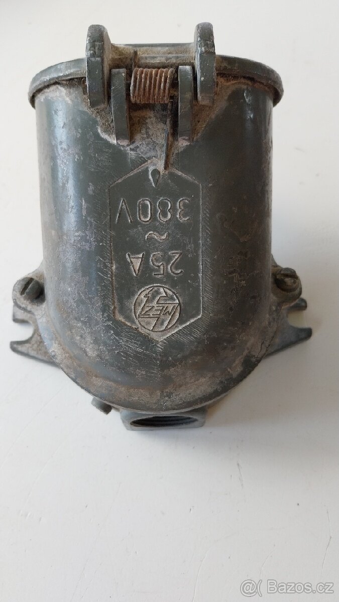 Stropní svítidlo, zásuvka 25A, 380V, zásuvka 16A,380V - 11