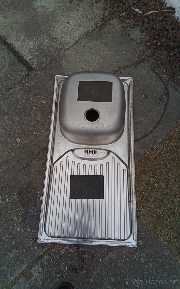 NEREZOVÝ DŘEZ - 11