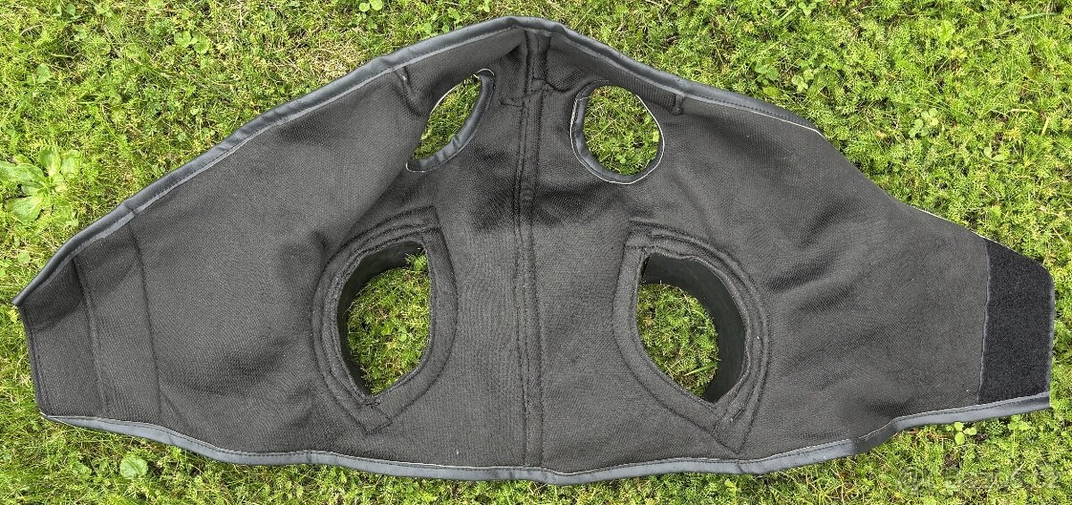 Maska Blinkers na hlavu s klapkami na oči - 11