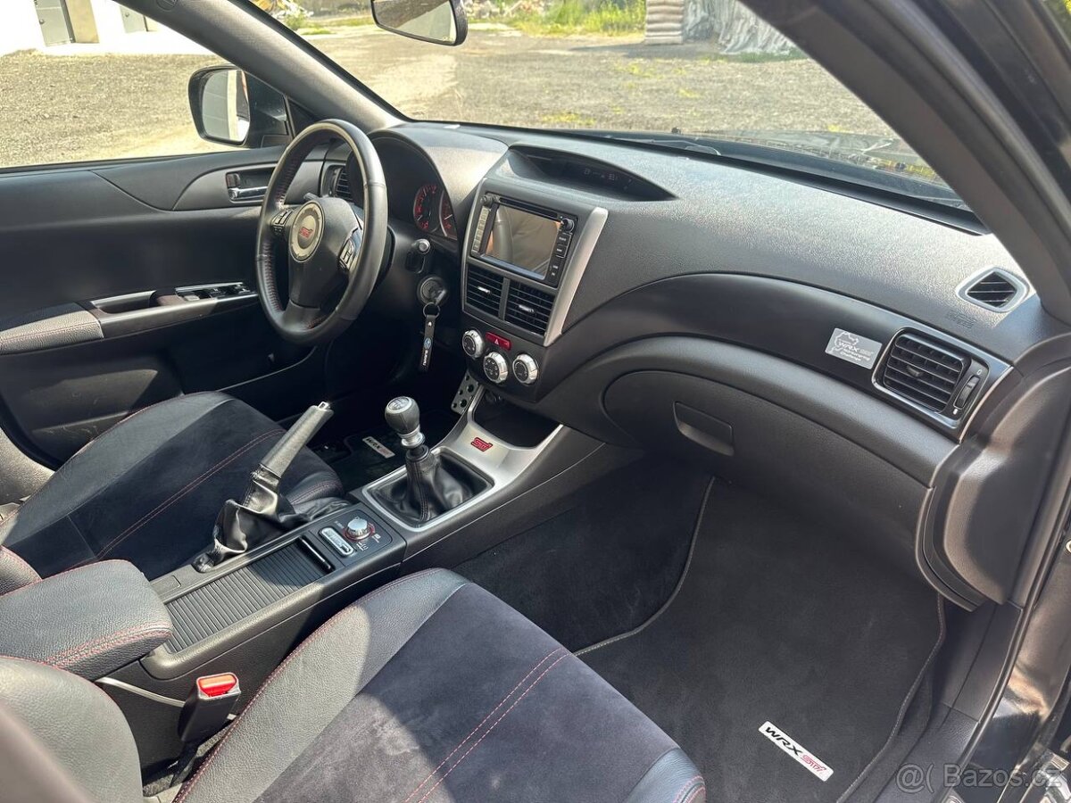 Subaru Impreza 2.5 WRX STI sedan - 11