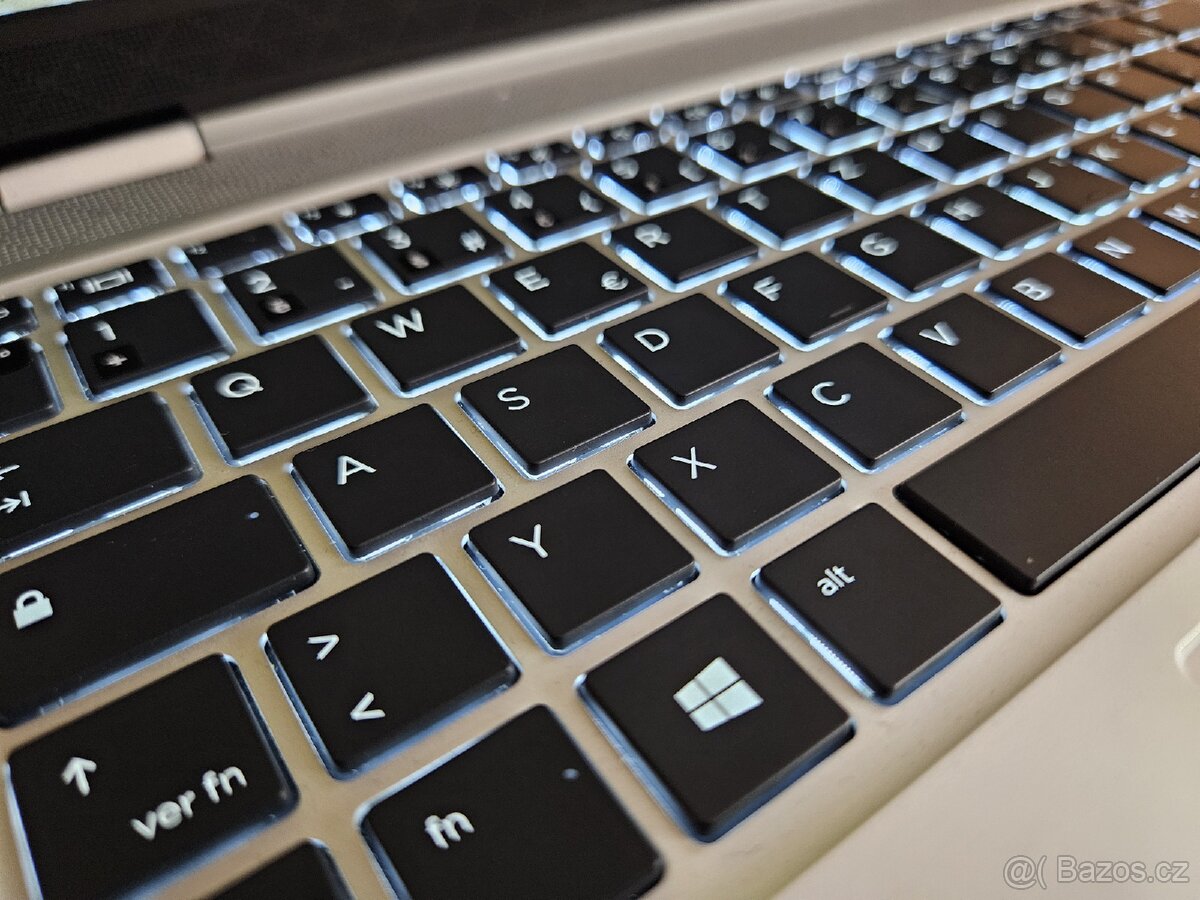 Prémiový HP EliteBook x360 830 G6 – Elegantní kovový - 11