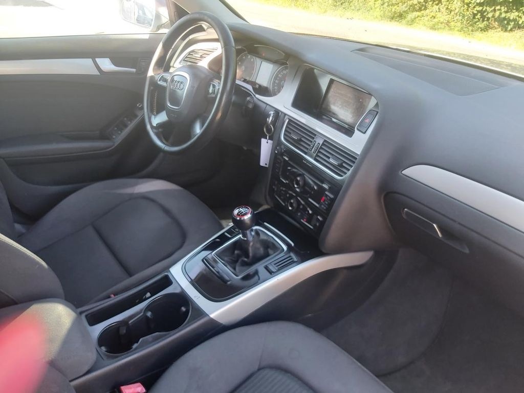 Audi a4 2.0TFSI 2011//1.majitel//Serviska - 11