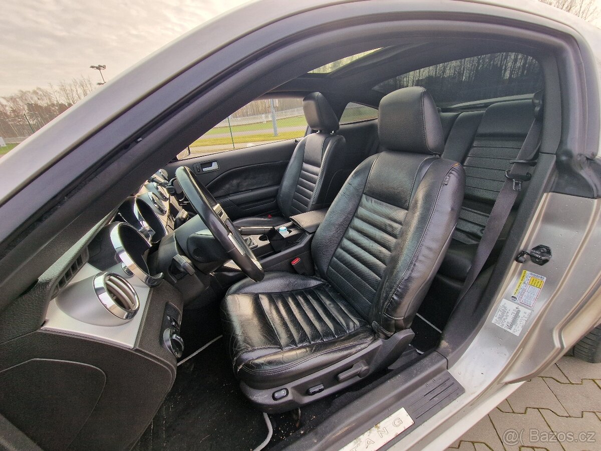 Mustang 4.6 V8 GT premium - 11