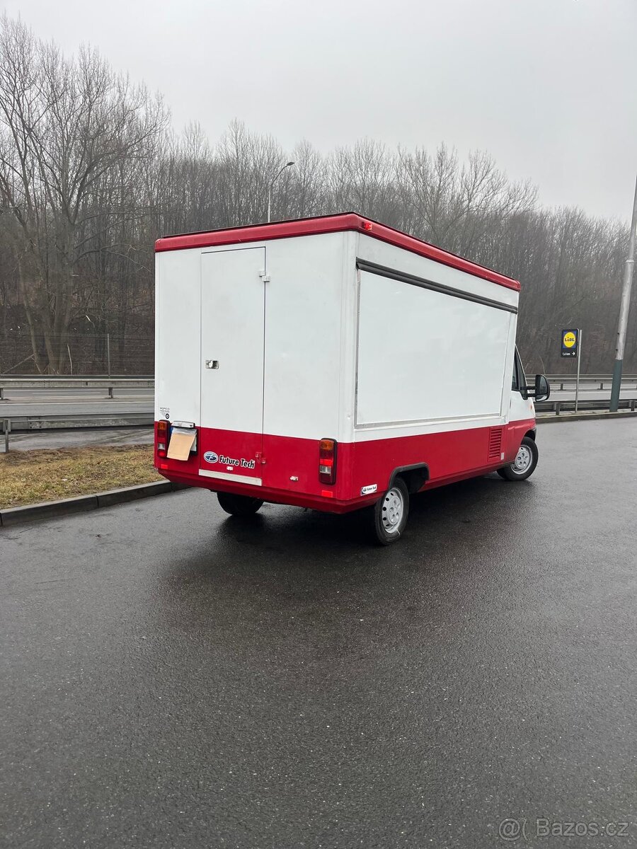 Pojízdná prodejna na pečivo - 11