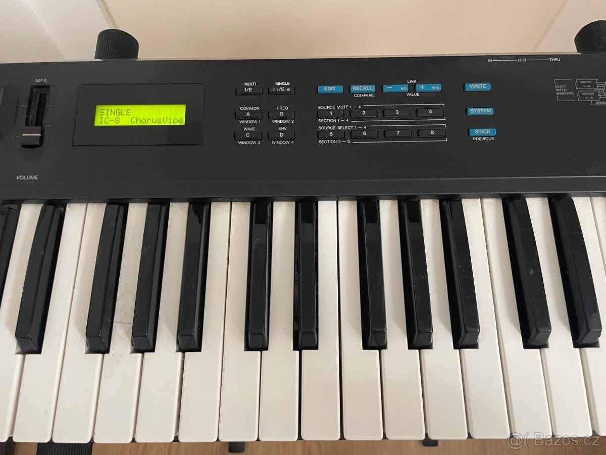 Kawai K1 II - 11