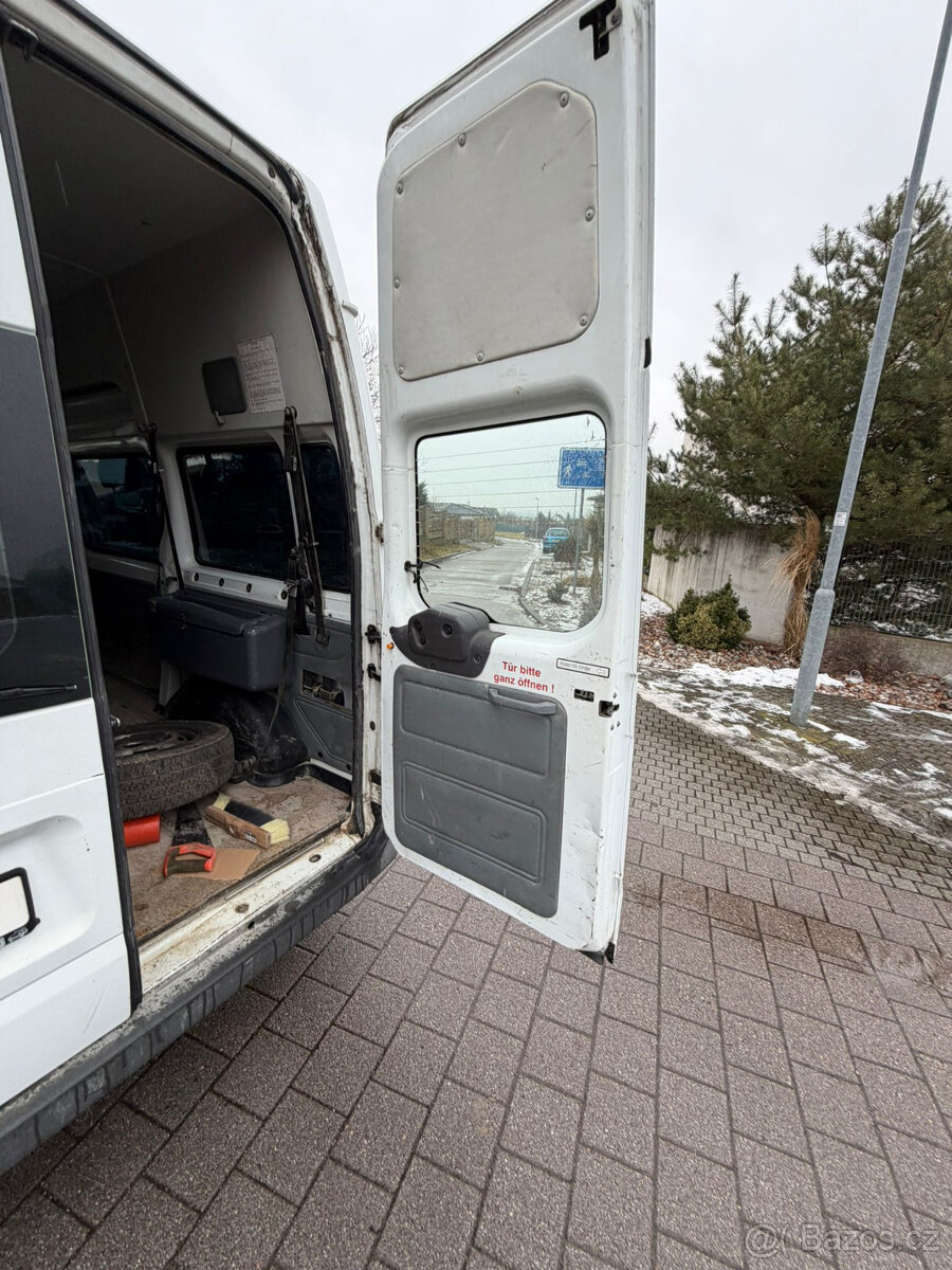 Ford Transit – 6 míst, klima, tempomat, dobrý stav - 11