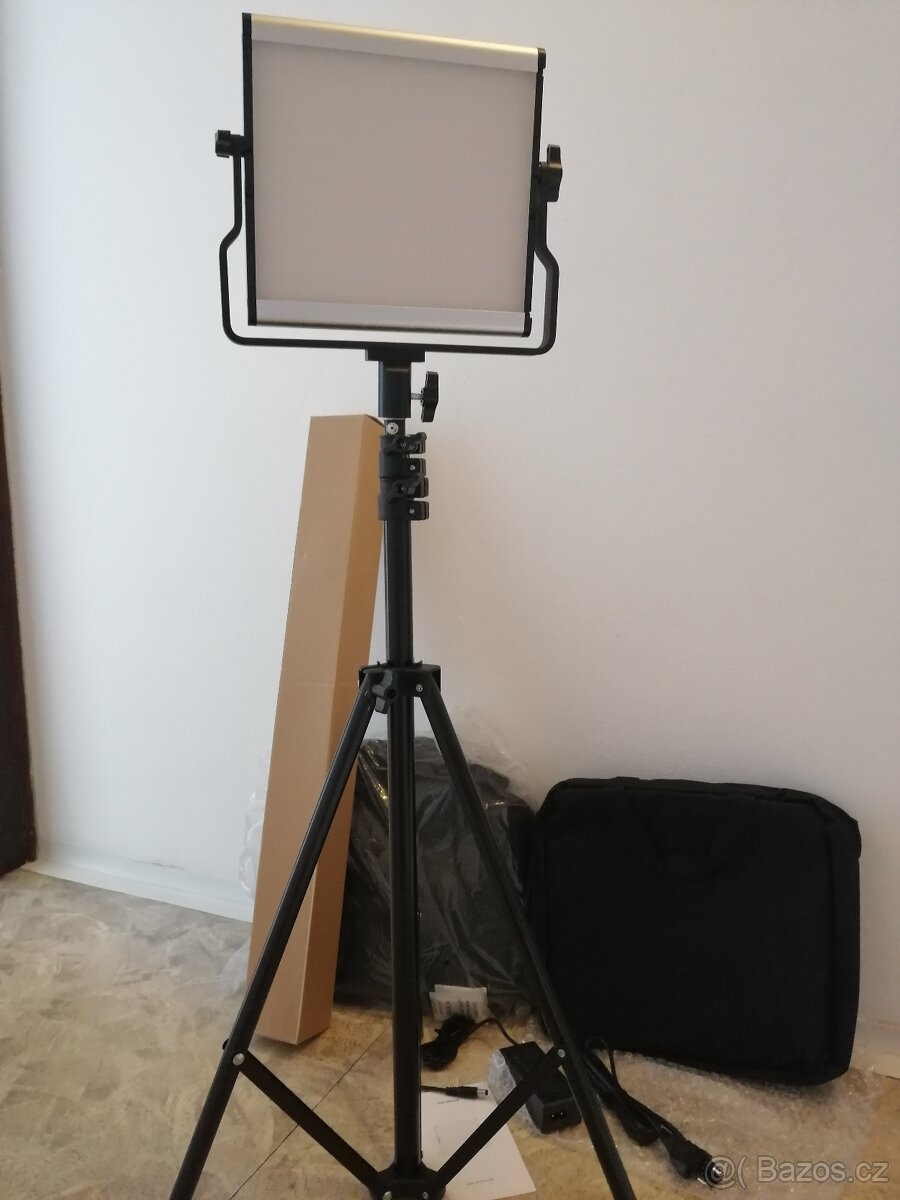 Profesionální LED foto/video světelná regulovatelná souprava - 11