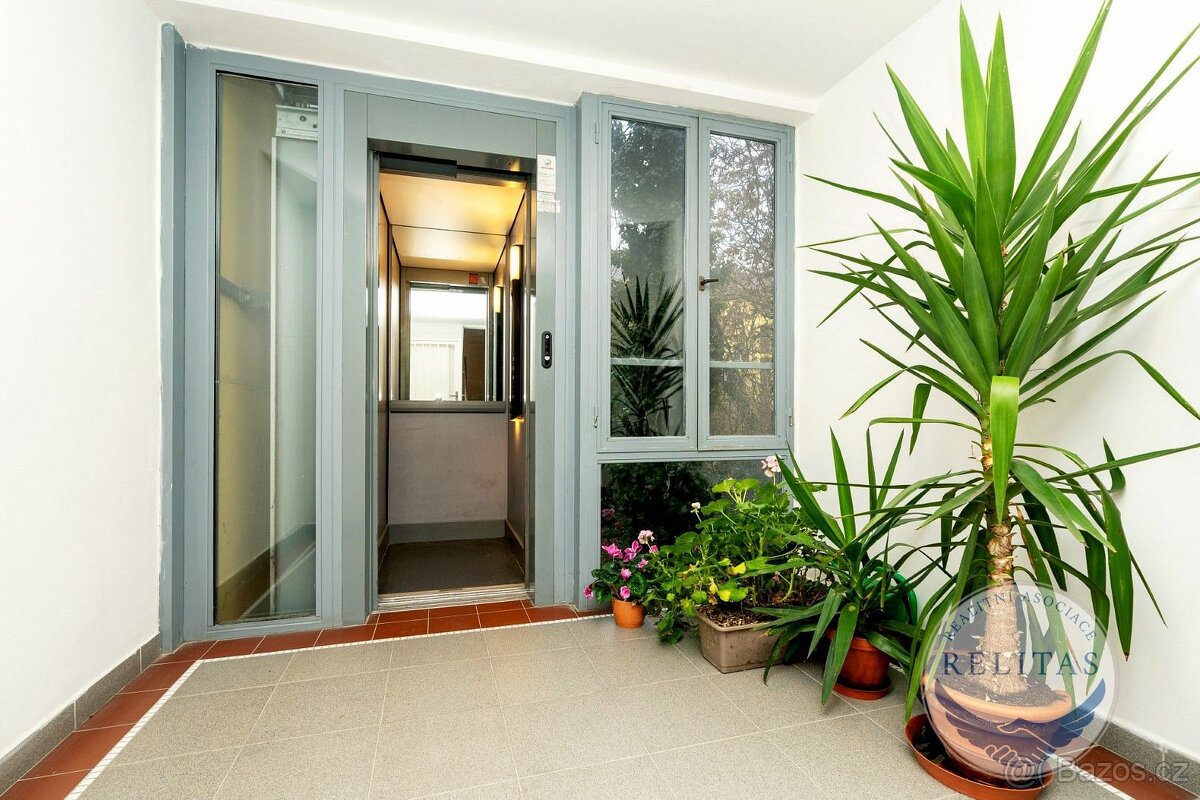 Pronájem bytu 2+kk 45 m² - 11