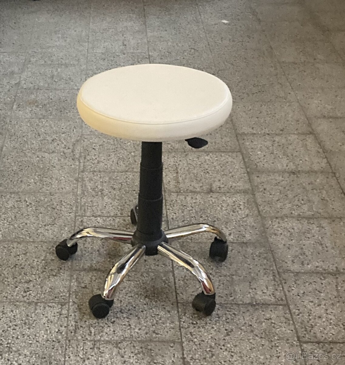 Nové židle pracovní - 11