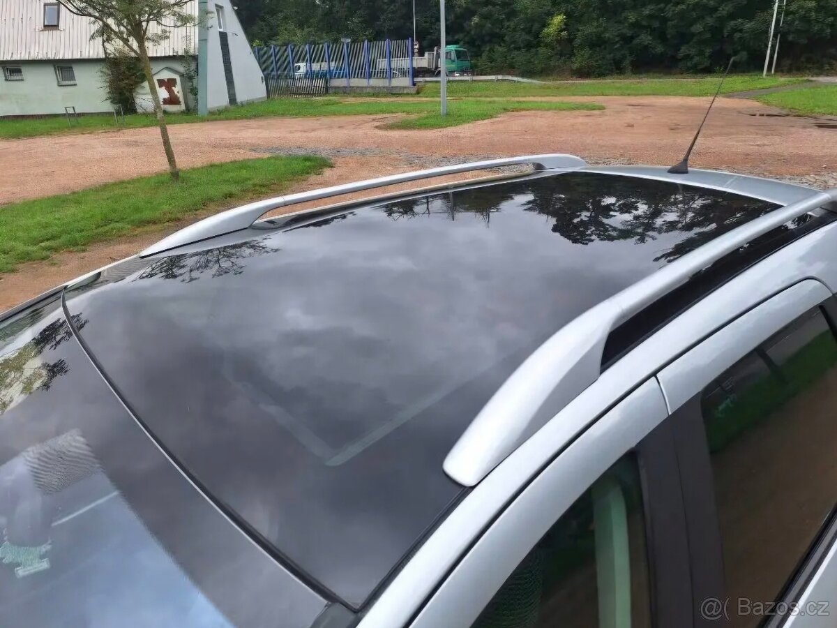 Peugeot 308 SW Facelift - 11