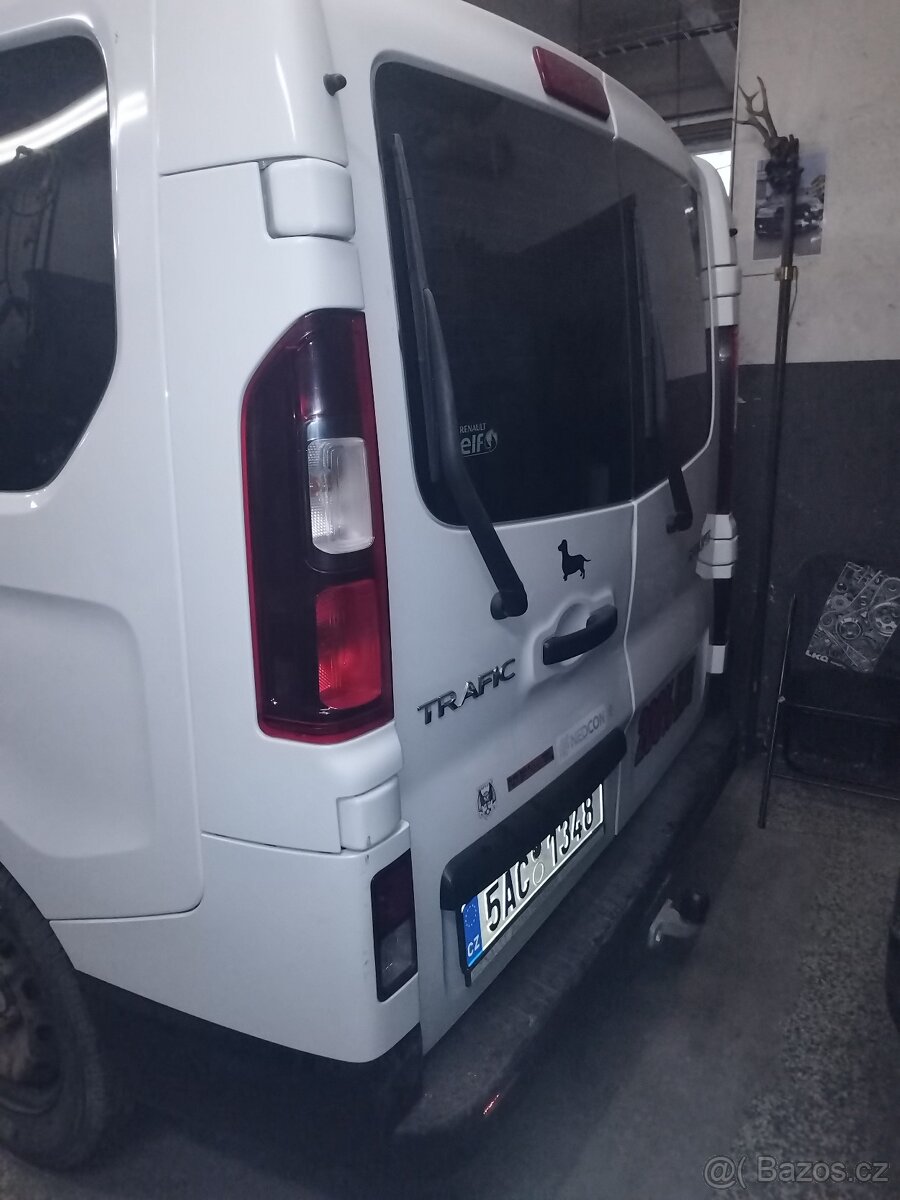 Renautl trafic 1.6 - 11