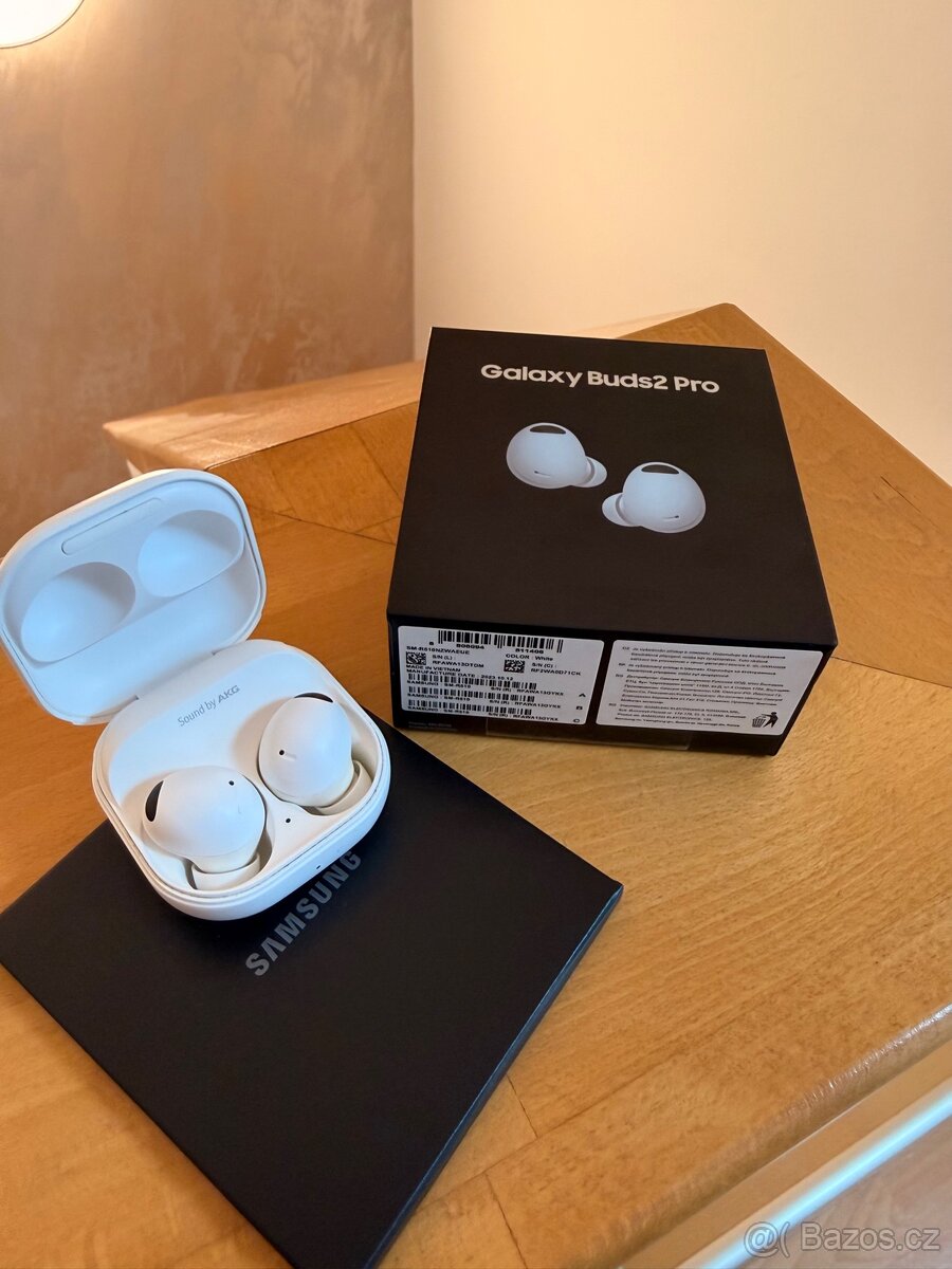 sluchátka Samsung Galaxy Buds2 Pro - Bílá (White) - 11