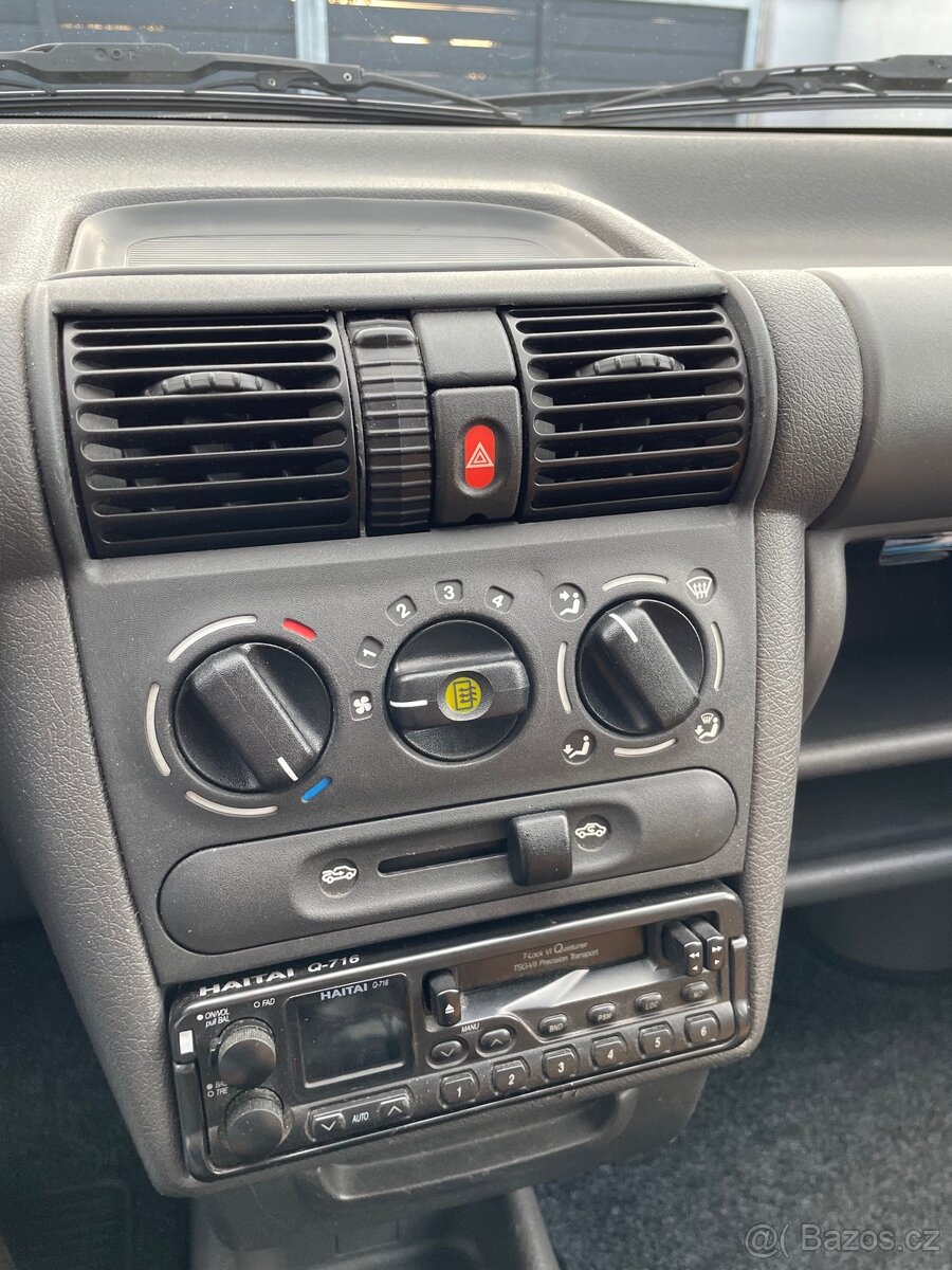 Prodám auto Opel Corsa 1.2i - 11