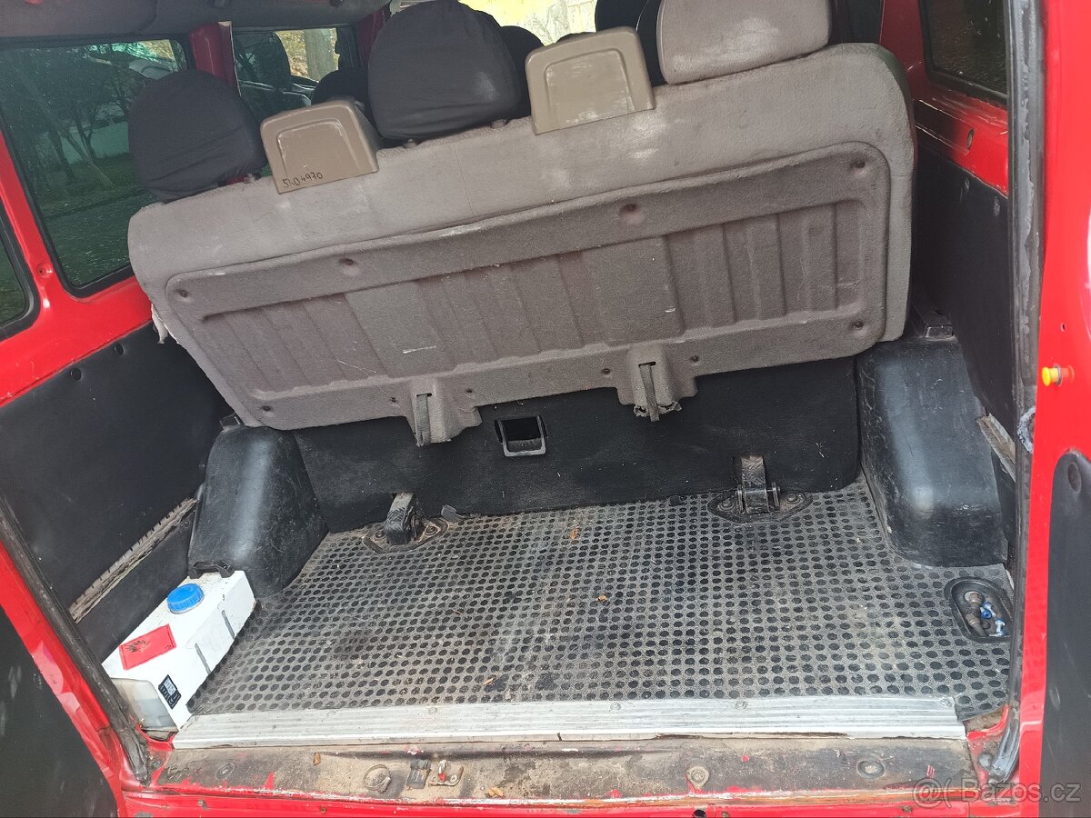 Ford Transit 2.0 TDDI 9 míst NOVÁ STK - 11