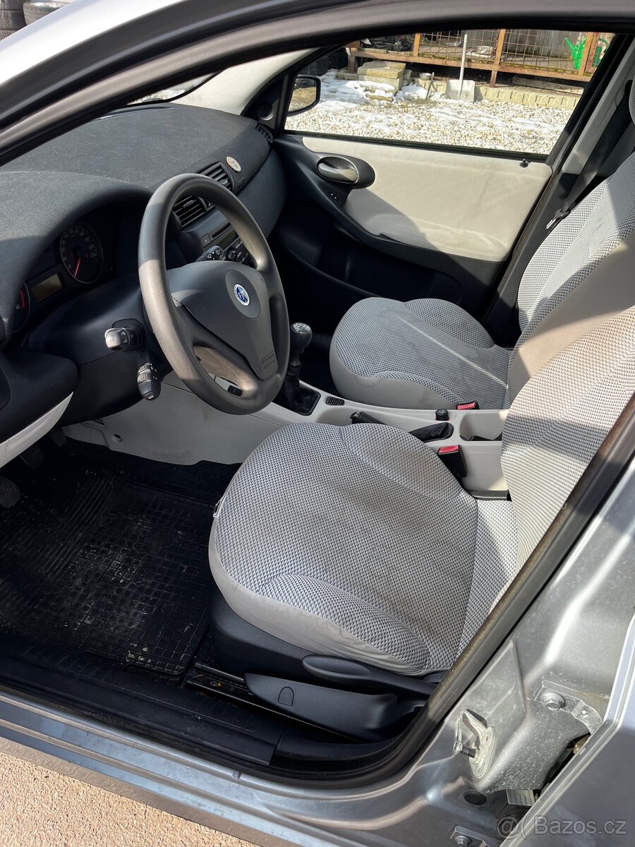 Fiat Stilo 1.4i benzín - 11
