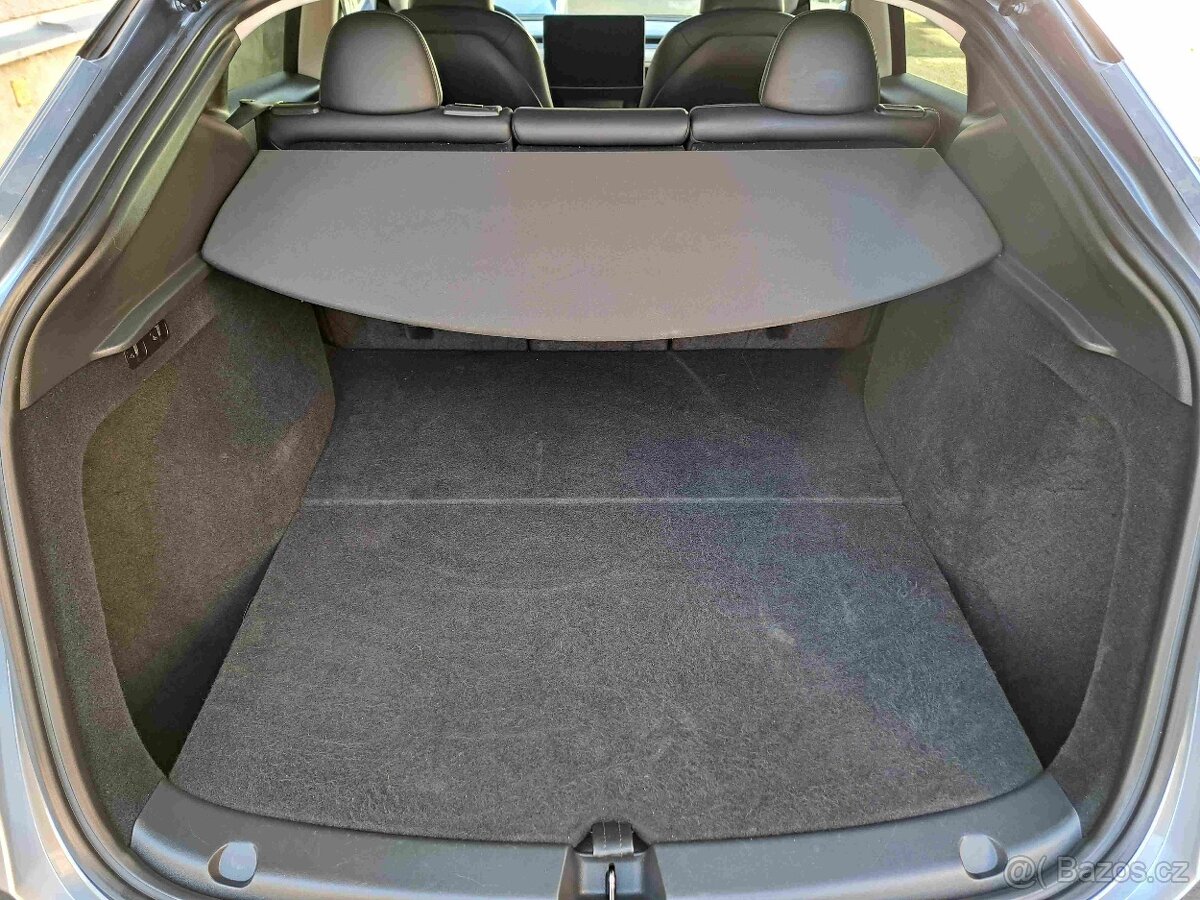 Tesla Model Y RWD Standard Range - 1889 - 11