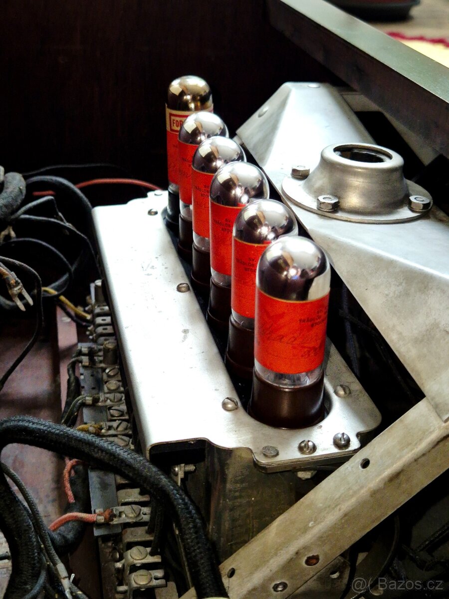 Velké starožitné rádio RCA, Super-Heterodyne, rok 1925 - 11