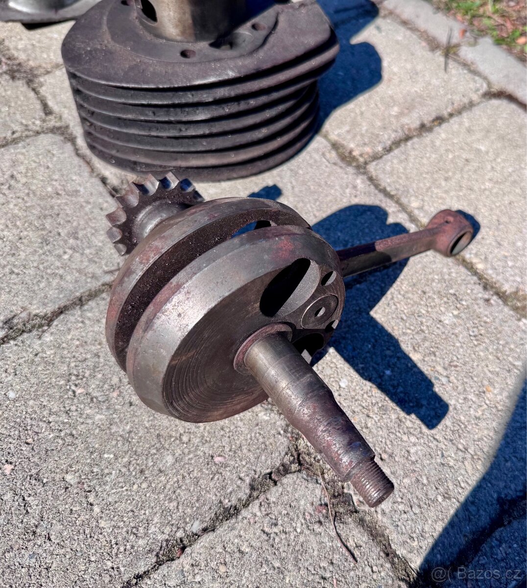 Jawa ČZ kývačka půlbuben, ČZ - díly motoru - 11