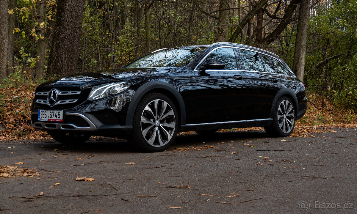 Prodám Mercedes E220D 4 Matic All-Terrain DPH - 11