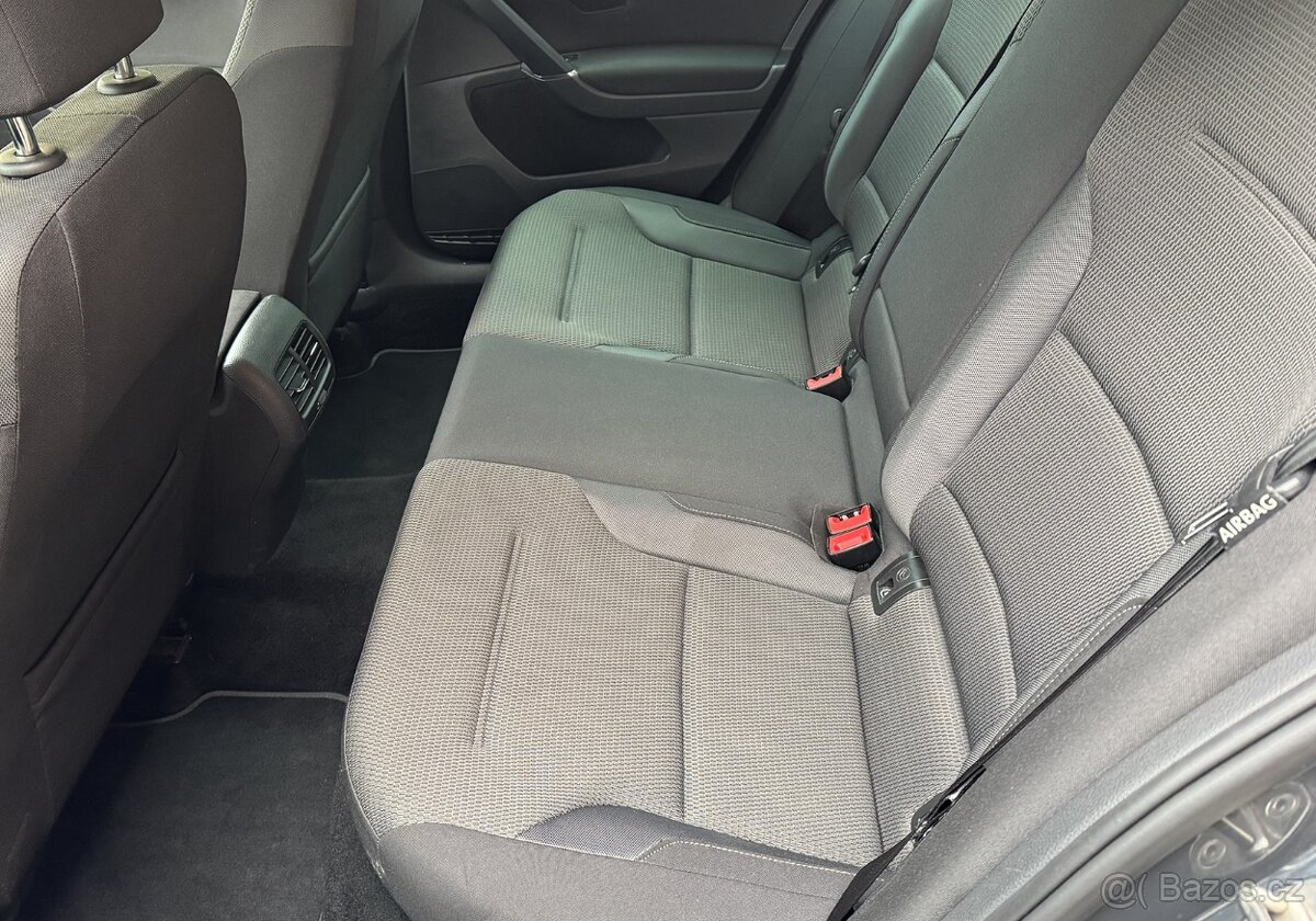 Volkswagen e-Golf, VirtKokpit_TČ_ACC_Bezklíč_Záruka - 11