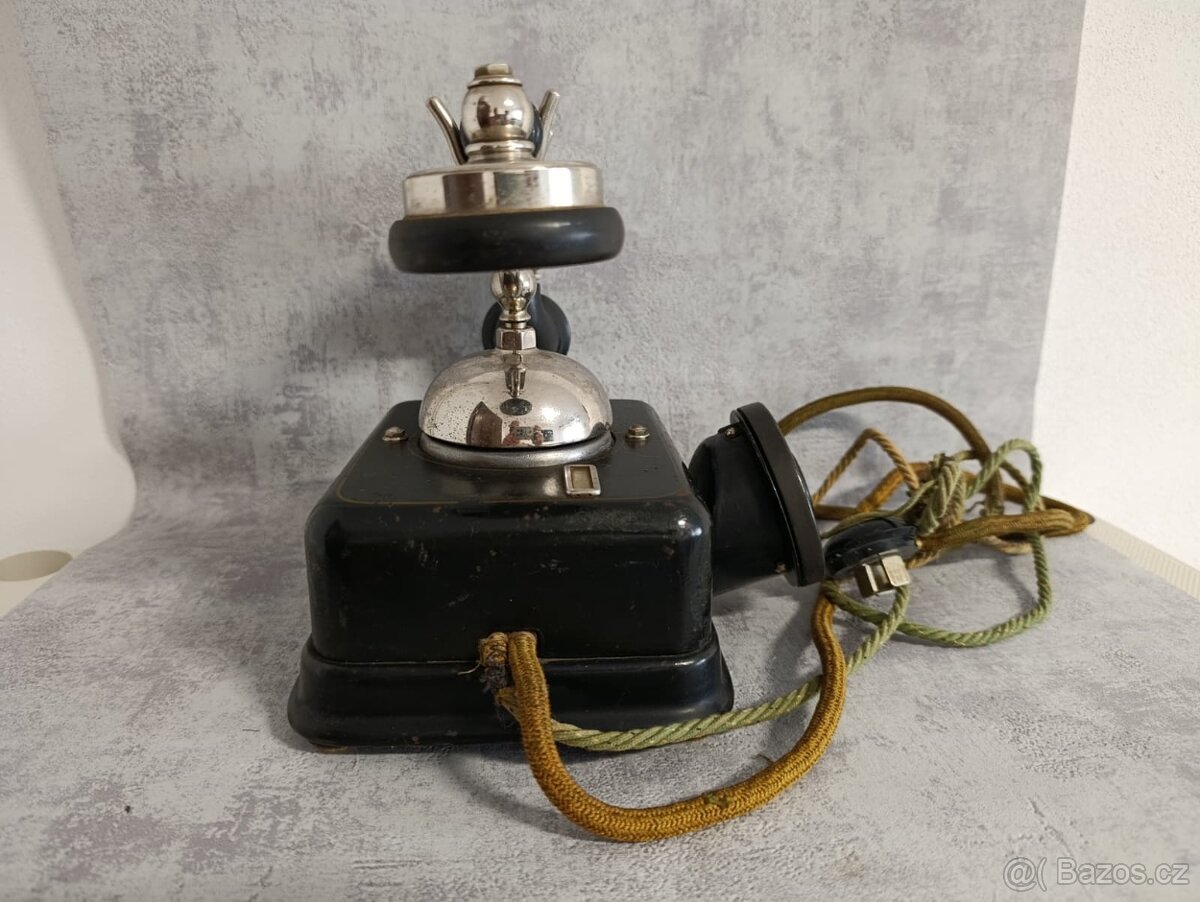 Velmi starý těžký dánský kovový telefon KTAS D08 - 11